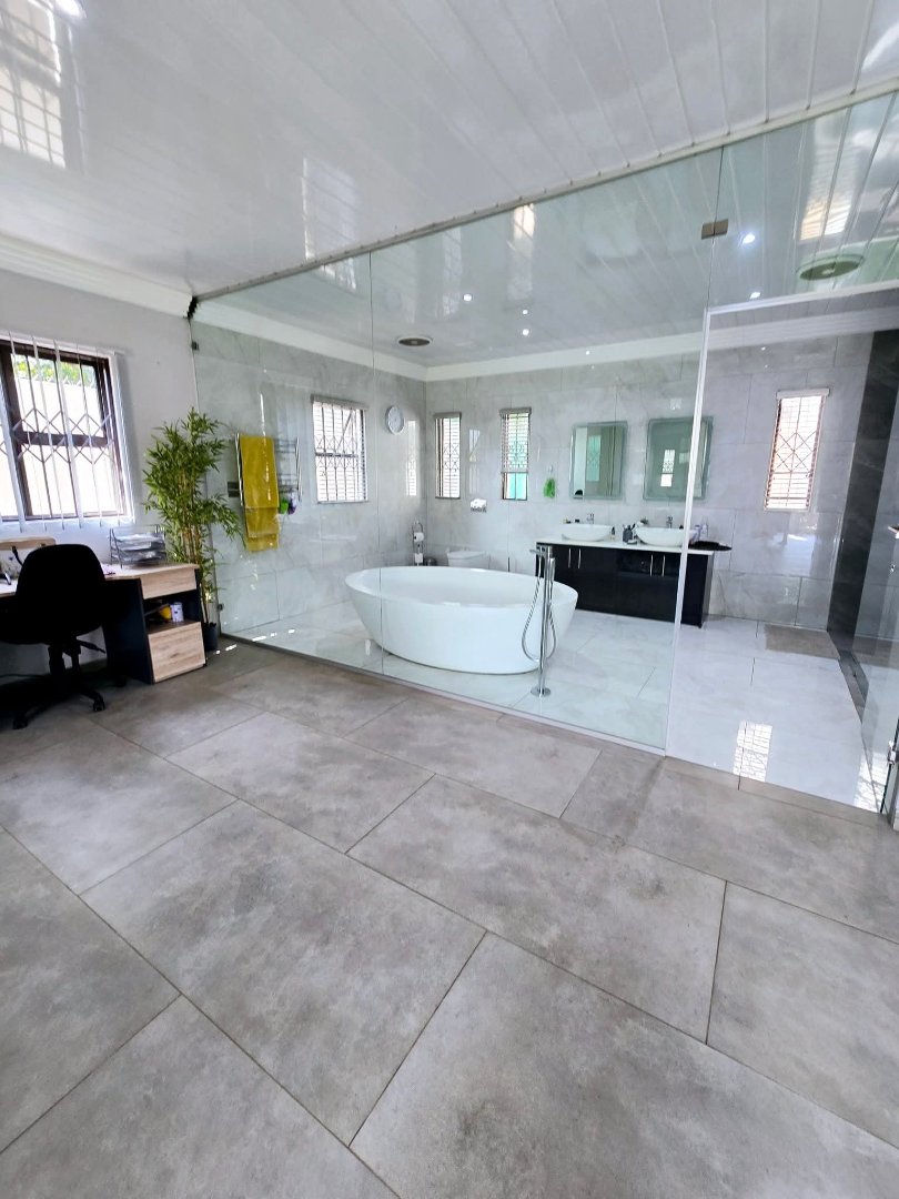 3 Bedroom Property for Sale in La Hoff North West